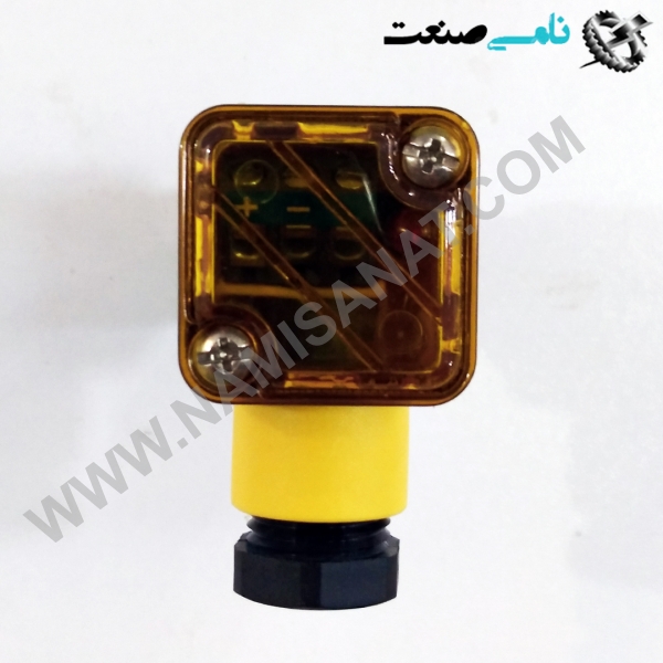 NI5-P12SK-Y1X, واردات قطعات ,PEPERL FUCHS نامی صنعت,تجهیزات صنعتی,نمایندگی فروش سایر برند ها,نمایندگی فوش ایر برند های ABB,NAMISANAT,IFM,پترو شیمی ,فولاد,شرکت بازرگانی,نامی ,صنعت, سسایر سیستم ها,سیستم ها ,وکانکتور,مانیتور  ind.electronics,الکترونیک صنعتی,Encoders MEASUREMENT ,&INSTRUMENT,اندازه گیری و ابزار دقیق ind.power,برق صنعتی , Induction welding,,جوش القایی, hydraulic-pneumatic,,هیدرولیک  NI5-P12SK-Y1X,NI5-P12SK-Y1,NI5-P12SK-Y,NI5-P12SK-,NI5-P12SK,NI5-P12S,NI5-P12,NI5-P1,NI5-P,NI5-,NI5 TURCK,SENSOR,INDUCTIVE SENSOR,MEASUREMENT & INSTRUMENT,FLOW SENSOR,PRESSURE SENSOR,LEVEL SENSOR,TEMPERATURE SENSOR,FIBER OPTIC SENSOR,MAGNETIC SENSOR,NAMISANAT.CO,https:,,www.namisanat.com,per, تراخ,سنسور تراخ,اندازه گیری و ابزار دقیق,پرشر سنسور,سنسور فشار,سنسور القایی,سنسور اینداکتیو,سنسور القایی تراخ,سنسور دما,تمپراتور سنسور,سنسور جریان,سنسور فلو,سنسور سطح,ابزار دقیق,سنسور فیبر نوری,سنسور صنعتی,خرید  و فروش محصولات تراخ,  سنسور یا حسگر چیست؟ سنسور یا حسگر، یک دستگاه الکترونیکی است که از آن برای اندازه گیری کمیت های مختلفی چون دما، رطوبت، فشار، استفاده می شود. هر سنسور با توجه به ساختار و متغیرهایی که اندازه گیری می کند، کاربرد های متفاوتی دارد. اما به طور کلی می توان گفت که کار اصلی سنسورها، تبدیل پارامترهای فیزیکی به سیگنال الکتریکی است. بنابراین خروجی یک حسگر، یک سیگنال آنالوگ یا دیجیتال است. حسگرها بر اساس نوع سیگنال، نوع عملکرد، نوع پارامتر هایی که اندازه گیری می کنند و … به دسته های مختلفی تقسیم می شوند.  اگر بخواهیم تعریف تخصصی تری از سنسور داشته باشیم، می توان گفت که حسگر به عنوان دستگاه یا ماژولی تعریف می شود که به تشخیص هر گونه تغییر در کمیت فیزیکی مانند فشار، نیرو یا کمیت الکتریکی مانند جریان یا هر شکل دیگری از انرژی کمک می کند. پس از مشاهده تغییرات، حسگر، ورودی شناسایی شده را به یک میکروکنترلر یا میکروپروسسور ارسال می کند در نهایت، سنسور یک سیگنال خروجی قابل خواندن تولید می کند که می تواند نوری، الکتریکی یا هر شکلی از سیگنال باشد که مربوط به تغییر در سیگنال ورودی است. در هر سیستم اندازه گیری، سنسورها نقش اصلی را ایفا می کنند. در واقع حسگر ها اولین عنصر در بلوک دیاگرام سیستم اندازه گیری هستند که برای تولید خروجی معتبر در تماس مستقیم با متغیرها هستند.  نحوه عملکرد سنسور ها به چه صورت است؟ سنسورها به دلیل تغییر شرایط فیزیکی با ایجاد تغییر در خواص الکتریکی خود واکنش نشان می دهند. مشاهده شده است که حسگر های مصنوعی در بیشتر موارد برای تجزیه و تحلیل، گرفتن و انتقال اطلاعات محیطی، به سیستم های الکترونیکی متکی هستند. به عبارت ساده می توان گفت که یک حسگر محرک هایی مانند صدا، حرکت، گرما و نور را به سیگنال های الکتریکی تبدیل می کند. این سیگنال ها از طریق یک رابط منتقل می شوند که بیشتر آنها را به یک کد باینری یا دودویی تبدیل می کند و آنها را برای پردازش به رایانه ارسال می کند.  سنسورها عمدتاً به عنوان یک کلید یا سوئیچ عمل می کنند و برای کنترل جریان بارهای الکتریکی عبوری از مدار استفاده می شوند. سوئیچ ها بخش مهمی از الکترونیک را تشکیل می دهند زیرا به دلیل تغییر وضعیت مدار شناخته می شوند. اجزای موجود در حسگرها مانند ترانزیستورها، دیودها، آی سی ها یا تراشه ها از مواد نیمه هادی تشکیل شده اند. این مواد در مدارهای حسگر گنجانده شده اند تا بتوان از آنها به عنوان کلید استفاده کرد.  طبقه بندی حسگر ها طبقه بندی های مختلفی از حسگرها توسط کارشناسان مختلف صورت گرفته است. برخی بسیار ساده و برخی بسیار پیچیده هستند.  در دیدگاه اول، سنسورها به دو دسته کلی اکتیو و پسیو تقسیم می شوند. سنسورهای اکتیو آنهایی هستند که به سیگنال تحریک خارجی یا سیگنال قدرت نیاز دارند؛ در حالی که سنسورهای پسیو به هیچ سیگنال قدرت خارجی نیاز ندارند و مستقیماً پاسخ خروجی را تولید می کنند. نوع دیگر طبقه بندی بر اساس ابزار تشخیص استفاده شده در حسگر است. برخی از ابزارهای تشخیص عبارتند از: الکتریکی، بیولوژیکی، شیمیایی، رادیواکتیو و غیره. طبقه بندی بعدی بر اساس پدیده تبدیل یعنی ورودی و خروجی است. برخی از پدیده های تبدیل رایج عبارتند از: فوتوالکتریک، ترموالکتریک، الکتروشیمیایی، الکترومغناطیسی، ترمواپتیک و غیره. طبقه بندی نهایی سنسورها، سنسورهای آنالوگ و دیجیتال هستند. حسگر های آنالوگ یک خروجی آنالوگ تولید می کنند، یعنی یک سیگنال خروجی پیوسته (معمولا ولتاژ اما گاهی اوقات مقادیر دیگری مانند مقاومت و غیره). حسگرهای دیجیتال، بر خلاف حسگرهای آنالوگ، با داده های گسسته یا دیجیتال کار می کنند. داده های موجود در حسگرهای دیجیتال که برای تبدیل و انتقال استفاده می شوند، ماهیت دیجیتالی دارند. لیست انواع سنسور ها در ادامه لیستی از انواع سنسورهایی که برای کاربردهای مختلف مورد استفاده قرار می گیرند، آورده شده است. همه این حسگر ها برای اندازه گیری یکی از ویژگی های فیزیکی مانند دما، مقاومت، ظرفیت، رسانایی، انتقال حرارت و مثال آن استفاده می شوند.  سنسور دما حسگر مجاورتی سنسور مادون قرمز سنسور فشار حسگر روشنایی سنسور اولتراسونیک سنسور دود، گاز و الکل حسگر لمسی حسگر رنگ سنسور رطوبت حسگر موقعیت حسگر مغناطیسی (ماژول سنسور اثر هال) سنسور صدا حسگر شیب حسگر جریان و سطح سنسور PIR سنسور دما سنسور دما یکی از رایج ترین و محبوب ترین سنسورهاست. حسگر دما همانطور که از نامش پیداست، دما را حس می کند، یعنی تغییرات دما را اندازه گیری می کند. انواع مختلفی از حسگرهای دما مانند آی سی های سنسور دما (مانند LM35DZ، DS18B20)، ترمیستورها، ترموکوپل ها، RTD (دستگاه های مقاومتی دمایی) و غیره وجود دارد. سنسورهای دما می توانند آنالوگ یا دیجیتال باشند. در یک حسگر دمای آنالوگ، تغییرات در دما مربوط به تغییر در ویژگی فیزیکی آن مانند مقاومت یا ولتاژ است. LM35DZ سنسور مادون قرمز (سنسور IR) سنسورهای مادون قرمز یا IR سنسورهای مبتنی بر نور هستند که در کاربردهای مختلفی مانند تشخیص نزدیکی و تشخیص اشیا استفاده می‌شوند. حسگرهای IR به عنوان حسگر مجاورتی تقریباً در همه تلفن های همراه استفاده می شوند. دو نوع سنسور مادون قرمز یا IR وجود دارد: نوع انتقالی و نوع انعکاسی.   در سنسور IR نوع انتقالی، فرستنده IR (معمولا یک LED IR) و آشکارساز IR (معمولا یک فوتودیود) رو به روی یکدیگر قرار می گیرند به طوری که وقتی یک جسم از بین آنها عبور می کند، حسگر، شی را تشخیص می دهد.  نوع دیگر سنسور IR، نوع انعکاسی است. در این حالت فرستنده و آشکارساز در مجاورت یکدیگر رو به روی جسم قرار می گیرند. هنگامی که یک جسم جلوی حسگر می آید، نور مادون قرمز از فرستنده IR از جسم منعکس می شود و توسط گیرنده IR شناسایی می شود؛ بنابراین حسگر جسم را تشخیص می دهد. برخی از کاربردهای مختلفی که حسگر IR در آنها پیاده سازی می شود عبارتند از: تلفن همراه، ربات، مونتاژ صنعتی و خودرو.  سنسور اولتراسونیک (Ultrasonic) سنسور اولتراسونیک یک دستگاه غیر تماسی است که می تواند برای اندازه گیری فاصله و همچنین سرعت یک جسم مورد استفاده قرار گیرد. سنسور اولتراسونیک بر اساس خواص امواج صوتی با فرکانسی بیشتر از محدوده قابل شنیدن انسان کار می کند. با استفاده از زمان پرواز موج صوتی، یک حسگر اولتراسونیک می تواند فاصله جسم را اندازه گیری کند (مشابه SONAR). اثر دوپلر موج صوتی برای اندازه گیری سرعت یک جسم استفاده می شود.  حسگر روشنایی سنسورهای نور که گاهی اوقات به عنوان سنسور عکس نیز شناخته می شوند، یکی از حسگرهای مهم هستند. یک حسگر نور ساده که امروزه موجود است، مقاومت وابسته به نور یا LDR است. خاصیت LDR این است که مقاومت آن با شدت نور محیط نسبت معکوس دارد، یعنی زمانی که شدت نور افزایش می یابد، مقاومت آن کاهش می یابد و برعکس.  با استفاده از مدار LDR می توانیم تغییرات مقاومت آن را برای اندازه گیری شدت نور کالیبره کنیم. دو سنسور نور دیگر (یا حسگر عکس) وجود دارد که اغلب در طراحی سیستم های الکترونیکی پیچیده استفاده می شود. آنها فوتودیود و فوتوترانزیستور هستند؛ که همه از جمله سنسورهای آنالوگ می باشند.  سنسور گاز و دود یکی از سنسورهای بسیار مفید در کاربردهای مرتبط با ایمنی، سنسورهای دود و گاز هستند. تقریباً تمامی ادارات و صنایع، مجهز به چند حسگر تشخیص دود هستند که هر دودی (در اثر آتش سوزی) را تشخیص داده و زنگ هشدار را به صدا در می آورند. سنسورهای گاز بیشتر در آزمایشگاه ها، آشپزخانه ها و صنایع در مقیاس بزرگ رایج هستند. آنها می توانند گازهای مختلفی مانند LPG، پروپان، بوتان، متان (CH4) و غیره را شناسایی کنند. امروزه حسگرهای دود (که اغلب می توانند دود و گاز را نیز تشخیص دهند) به عنوان یک اقدام ایمنی در اکثر خانه ها نصب می شوند. به عنوان مثال هشداردهنده یا سنسور مونوکسید کربن، حسگری است که وجود گاز کربن مونوکسید را تشخیص داده و شما را از وجود آن مطلع می کند.یک حسگر دمای آنالوگ کلاسیک است ین مجموعه محصولات خود را برای صنایع گوناگونی عرضه کرده و برای استفاده در موارد بسیار زیادی مورد استفاده قرار می‌گیرند. اغلب سنسورهای برند تراخ در صنایع نامبرده زیر استفاده می‌شوند:  صنایع نفت و گاز و پتروشیمی شیمیایی و انرژی خودروسازی سنسورهای فتوالکتریک یا نوری به کمک نور و اشعه لیزر به تشخیص بسیاری از اجسام و موانع در صنایع گوناگون از جمله صنایع غذایی و بهداشتی و دارویی می‌پردازند. این سنسورها بدون برقراری تماس فیزیکی و با واکنش سریع در زمان‌های بسیار کوتاه موانع را تشخیص می‌دهند. سنسورهای التراسونیک برند تراخ به کمک امواج صوتی و الکتریکی که به اجسام و موانع فلزی یا غیر فلزی ارسال می‌کنند، به وجود یا عدم وجود موانع پی می‌برند حسگرهای مغناطیسی از برند تراخ محدوده تشخیص بسیار بزرگ و 90 میلیمتری را دارا هستند و با برقراری حداکثر ایمنی به تشخیص اجسام و موانع با میدان‌های مغناطیسی موجود در اطراف خود می‌پردازند. حسگرهای خازنی دقت بسیار بالایی دارند و می‌توان با اطمینان کامل به تشخیص وجود موانع جامد، مایع، فلزات و غیرفلزات پرداخت. سنسورهای خازنی برند تراخ غیرتماسی هستند و می‌توانند به تشخیص سطح مایعات در مخازن بسته نیز بپردازند. حسگرهای القایی اجسام فلزی را بدون نیاز به تماس فیزیکی و با رعایت حداکثر ایمنی تشخیص می‌‌دهند. یکی از قابلیت‌های منحصر به فرد سنسور القایی (مجاورتی) تولید شده توسط برند turck نصب انعطاف پذیر این تجهیزات صنعتی است. ویژگی سنسور القایی تراخ طراحی و دوام سنسورهای القایی ترک به گونه‌ای ساخته شده‌اند که دارای طراحی مقاوم و بادوام هستند و می‌توانند شرایط سخت را تحمل کنند. این سنسورها برای کاربردهایی که نیاز به دوام و عملکرد قابل اعتماد در مدت طولانی دارند، ایده‌آل هستند.  دامنه تشخیص گسترده ترک انواع مختلفی از سنسور القایی با دامنه تشخیص از 1 میلی‌متر تا 100 میلی‌متر ارائه می‌دهد که به نیازهای مختلف کاربردی پاسخ می‌دهند. این انعطاف‌پذیری آن‌ها را برای طیف گسترده‌ای از وظایف صنعتی مناسب می‌کند.  فناوری پیشرفته سنسورهای القایی ترک از فناوری پیشرفته‌ای مانند سیستم چند کویلی اختصاصی در سری uprox استفاده می‌کنند که فاصله‌های سوئیچینگ بهینه و قابلیت اطمینان عملیاتی را تضمین می‌کند. این سنسورها به گونه‌ای طراحی شده‌اند که بدون سایش عمل کنند، بنابراین طول عمر طولانی و نیاز به نگهداری حداقلی دارند.  ساختار مقاوم – ساخته شده از مواد با کیفیت بالا مانند فولاد ضد زنگ و برنج کروم‌پوش، که مقاومت در برابر سایش فیزیکی و عوامل محیطی را تضمین می‌کند. – طراحی شده برای کار در دماهای شدید و مقاومت در برابر ضربات مکانیکی.  عملکرد بالا – قادر به تشخیص دقیق و قابل اعتماد اشیاء فلزی بدون تماس فیزیکی. – شامل مدل‌هایی با فاصله‌های سوئیچینگ افزایش یافته و پوشش‌های خاص برای کاربردهای ویژه مانند پوشش WeldGuard™ برای مقاومت در برابر بارهای حرارتی و مکانیکی.  انعطاف‌پذیری و چندمنظوره بودن – موجود در طراحی‌های مختلف از جمله اشکال استوانه‌ای و مستطیلی، که به نیازهای مختلف نصب و فضا پاسخ می‌دهد. – ارائه گزینه‌های نصب توکار و غیروکار برای تطابق با سناریوهای مختلف نصب.  اتصال و یکپارچه‌سازی – مجهز به اتصالات استاندارد (مثلاً M12) برای یکپارچه‌سازی آسان با سیستم‌های موجود. – برخی مدل‌ها دارای قابلیت‌های IO-Link هستند که یکپارچه‌سازی با سیستم‌های اتوماسیون مدرن و امکان تشخیص و پیکربندی پیشرفته را فراهم می‌کند. کاربرد سنسور القایی تراخ صنعت خودروسازی – استفاده در خطوط تولید برای تشخیص موقعیت، شمارش قطعات و نظارت بر سرعت نقاله‌ها. – تضمین کنترل دقیق و اتوماسیون فرآیندهای تولید، بهبود کارایی و کیفیت محصول.  صنعت غذا و نوشیدنی – استفاده در خطوط بسته‌بندی برای تشخیص سطح، نظارت بر درپوش‌ها و شناسایی ظروف. – تضمین بهداشت و رعایت استانداردهای صنعتی از طریق تشخیص غیرتماسی، کاهش خطرات آلودگی.  صنعت نفت و گاز – استفاده در محیط‌های خطرناک برای نظارت بر شیرهای خط لوله و تشخیص اشیاء فلزی در عملیات حفاری. – ساخته شده برای مقاومت در برابر محیط‌های انفجاری با گواهینامه ATEX و طراحی مقاوم.  صنعت داروسازی – استفاده برای ردیابی و تایید موقعیت ظروف، درپوش‌ها و سایر اجزاء در محیط‌های استریل. – تضمین ردیابی و دست‌کاری دقیق محصولات دارویی، حفظ استانداردهای کیفیت و ایمنی.  ساخت و تولید عمومی – استفاده در سیستم‌های اتوماسیون برای تشخیص حضور یا عدم حضور قطعات فلزی در مراحل مختلف تولید. – افزایش اتوماسیون، کاهش نیاز به بازرسی دستی و افزایش تولید.  سنسورهای القایی ترک نمونه‌ای از تعهد این شرکت به ارائه راه‌حل‌های با کیفیت و قابل اعتماد برای اتوماسیون صنعتی هستند. با داشتن مجموعه‌ای گسترده از محصولات که به نیازهای خاص صنایع مختلف پاسخ می‌دهد، ترک اطمینان حاصل می‌کند که سنسورهای آن عملکرد دقیق و قابل اعتمادی را در سخت‌ترین شرایط فراهم می‌کنند.