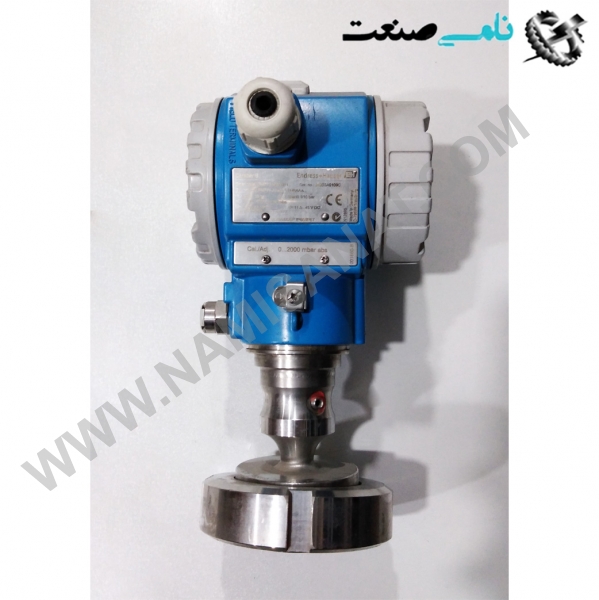 PMP75-9890/101, واردات قطعات ,PEPERL FUCHS نامی صنعت,تجهیزات صنعتی,نمایندگی فروش سایر برند ها,نمایندگی فوش ایر برند های ABB,NAMISANAT,IFM,پترو شیمی ,فولاد,شرکت بازرگانی,نامی ,صنعت, سسایر سیستم ها,سیستم ها ,وکانکتور,مانیتور  ind.electronics,الکترونیک صنعتی,Encoders MEASUREMENT ,&INSTRUMENT,اندازه گیری و ابزار دقیق ind.power,برق صنعتی , Induction welding,,جوش القایی, hydraulic-pneumatic,,هیدرولیک  PMP75-9890,101,PMP75-9890,10,PMP75-9890,1,PMP75-9890,PMP75-989,PMP75-98,PMP75-9,PMP75,PMP7,PMP ENDRESS+HAUSER, ENDRESS ENDRESS+HAUSER,MEASURING INSTRUMENT,Technical Information ,Hydrostatic level,level measurement,Process pressure measurement,Pressure transmitter with ceramic andmetal sensors   NAMISANAT.CO,https:,,www.namisanat.com,per,  اندرس هاوزر-خریداندرس هاوزر-خریداندرس,ترنسمیتراندرس هاوزر,محصولات اندرس  هاوزر,سطح سنج هیدرواستاتیک اندرس,سطح سنج اندرس هاوزر,اندازه گیری و ابزار دقیق,ترانسمیتر فشار با سرامیک و سنسورهای فلزی  ترانسمیتر Cerabar PMP75 اندرس هاوزر (Endress+Hauser) یک ابزار اندازه‌گیری فشار است که هم برای اندازه‌گیری فشار مطلق و هم فشار گیج (فشار نسبی) استفاده می‌شود. این ترانسمیتر از پروتکل‌های ارتباطی مختلفی مانند HART، PROFIBUS و FOUNDATION Fieldbus ویژگی‌های کلیدی: نوع اندازه‌گیری: فشار مطلق و گیج. دقت: ±0.075% به همراه تأثیر سیل دیافراگم. رنج فشار: 400 میلی‌بار تا 400 بار (5.8 psi تا 6000 psi). رنج دمای فرایند: -70 تا 400 درجه سانتیگراد (-94 تا 752 درجه فارنهایت). پروتکل‌های ارتباطی: HART، PROFIBUS، FOUNDATION Fieldbus. قابلیت اتصال از راه دور: با استفاده از بلوتوث و یک برنامه در تلفن همراه. ماده دیافراگم: فولاد ضدزنگ 316L، آلیاژ. در سطح سنج هیدرواستاتیک، مبنای اندازه گیری، اندازه گیری فشار است. این روش، مشابه روش فشار تفاضلی است. با این تفاوت که در اینجا، مخزن تحت فشار نیست و فقط با محاسبه فشار در کف مخزن، می‌توان ارتفاع را به دست آورد. در سطح سنج هیدرواستاتیک در یکی از ساده‌ترین روش‌ها می‌توان یک ترانسمیتر فشار ساده را روی فلنجی در بدنه و نزدیک به کف مخزن نصب کرد به طوری که سنسور آن، در تماس با مایع قرار گیرد. در شیوه‌ای دیگر، که در شکل زیر نشان داده شده است، سنسور فشار به کمک کابلی از بالا به داخل مخزن فرستاده می‌شود. در این حالت، سنسور در نزدیکی کف مخزن قرار می‌گیرد و بدنه سنسور به بدنه  مقادیر فشار نسبی و مطلق را در شکل مشاهده می‌کنید. با توجه به رابطه کلیدی P=ρgHP=ρgH، دقت محاسبه ارتفاع به میزان زیادی به دقیق بودن چگالی ماده وابسته است چرا که تغییرات نسبتاً زیاد دما باعث تغییر در چگالی سیال می شود. به همین دلیل در همه این دستگاه ها از جمله اندازه گیرهای هیدرواستاتیکی،از جبران ساز دما نیز استفاده می شود. متدوال ترین ترانسدیوسر این وسایل از نوع پیزو الکتریک می باشد. در سطح سنج هیدرواستاتیک، ترانسمیتر در بیرون و با فاصله از مخزن نصب شده و مقدار فشار یا ارتفاع به صورت یک سیگنال جریان  4 تا 20mA به اتاق کنترل ارسال می‌شود.  ترانسمیتر دیجیتال فشار برای اندازه گیری سطح ، حجم و جرم مایعات ، همچنین اندازه گیری فشار مایعات و گازها کاربرد در اندازه گیری فشار در لوله ها و محفظه ها دارای گواهی نامه های حفاظتی بین المللی سنسور سطح سنج هیدرواستاتیک چگونه کار می کند؟  در سطح سنج هیدرواستاتیک، فشاری که سیال داخل مخزن بوجود می آورد، محاسبه می شود و بر اساس آن با فرمول خاصی، ارتفاع اندازه گیری می شود.  این کار به دو روش انجام می شود:  روش اول: یک ترانسمیتر فشار در نزدیکی کف مخازن به وسیله فلنج وصل می شود که مایع مستقیماً با آن تماس خواهد داشت. فشاری که با اضافه شدن مایع در مخزن، به این ترانسمیتر وارد میشود محاسبه شده و سیگنال آن توسط ترانسمیتر ارسال شده و طبق فرمول خاصی، ارتفاع محاسبه می شود.  روش دوم: در این روش ترانسمیتر، توسط یک کابل داخل مخزن فرستاده شده و توسط فلنج در نزدیکی کف مخزن و روی بدنه آن نصب میشود. و ادامه کار همانند روش قبل است.  فرمول محاسبه ارتفاع در این نوع اندازه گیری سطح، به صورت زیر است:  P=ρgH  همانگونه که میدانید، ρ علامت چگالی می باشد، و در این فرمول مشخص میشود که فشار به دست آمده، رابطه مستقیمی با چگالی دارد و به آن وابسته است. چگالی از کمیت هایی است که با تغییرات دمایی، تغییر میکند. برای ثابت کردن چگالی در این روش، بهتر است از جبران کننده دما استفاده کرد.  برای این کار از ترانسدیوسر درجه حرارت باید استفاده شود. این ترانسدیوسر باید از نوع پیزوالکتریک باشد.  چرا بهتر است از سنسور سطح سنج هیدرواستاتیک استفاده کرد؟  سنسور سطح سنج هیدرواستاتیک،به دلایلی که در ذیل به آن اشاره کرده ایم، در میان صنایع مختلف کاربرد دارد:  نصب و راه اندازی این سطح سنج ساده و بدون پیچیدگی است. خروجی آن استاندارد می باشد. برای اندازه گیری سطح مایعاتی که دارای نوسان و تلاطم هستند، مناسب است. برای فضاهای محدود همچون چاه ها، مناسب می باشد در مخازنی که قابل اشتعال هستند، میتوان استفاده کرد. ترانسمیتر فشارر اندرس هاوزر با بالاترین سطح عملکرد با سلول Contite برای اندازه گیری سطح هیدرواستاتیک فشار مورد استفاده قرار می گیرد.  ترانسمیتر فشار اندرس هاوزر Deltapilot FMB70 با سلول اندازه گیری Contite مقاوم در برابر میعانات و با دو محفظه به طور معمول در فرآیند و برنامه های بهداشتی استفاده می شود. این محصول برای اندازه گیری سطح در محیطهای مایع  مانند خمیر در ظروف باز یا بسته ساخته شده و تحت تأثیر تشکیل فوم یا کف نیز ممکن نیست قرار بگیرد. ماژول یکپارچه داده HistoROM , M-DAT مدیریت فرآیند و پارامترهای اندازه گیری شده ی ترانسمیتر فشار را آسان می کند. مطابق با استاندارد IEC 61508 برای استفاده در سیستم های ایمنی SIL3 طراحی شده است.  ویژگی های محدود کننده سطح سنج هیدرواستاتیک کدامند؟  سنسور سطح سنج هیدرواستاتیک، علاوه بر مزیت هایی که دارد، یک سری محدودیت هایی نیز برای مصرف کننده ایجاد می کند، که بهتر است قبل از تهیه این دستگاه به آنها اشراف داشته باشید تا انتخاب معقول تری داشته باشید. در ذیل به بررسی آن ها خواهیم پرداخت:  وابسته بودن به چگالی؛ همان گونه که قبلاً اشاره کردیم این دستگاه برای به دست آوردن ارتفاع و سطح سیال، به چگالی وابسته است. برای حل این مشکل میتوانید به روشی که در قسمت قبل تر به آن اشاره کردیم، اقدام نمایید. حساسیت به رسوب: از مواردی که باعث ایجاد خطا در اندازه گیری سطح سنج هیدرواستاتیک می شود، رسوب، لجن و کثیفی های ایجاد شده در کف مخازن است. به این دلیل که ترانسمیتر این دستگاه در کف مخازن نصب می گردد، کثیفی های ته نشین شده نیز باعث ایجاد فشار کاذب روی ترانسمیتر شده و خطا ایجاد میشود.  مزایای استفاده ترانسمیتر فشار اندرس هاوزر  قابلیت تولید مجدد بسیار خوب و ثبات طولانی مدت در اندازه گیری حداکثر ایمنی هیسترزیستی توسط سلول اندازه گیری مقاوم در برابر میعانات فراهم می شود. دقت مرجع بالا تا 0.075٪ مورد استفاده برای نظارت بر سطح فرآیند و فشار در مناطقی تا SIL3، دارای گواهینامه مطابق با استاندارد IEC 61508 توسط TÜV SÜD سطح بالایی از ایمنی هنگام کار به لطف نظارت بر عملکرد از سلول اندازه گیری تا برد های الکترونیکی تعویض آسان برد های الکترونیکی با HistoROM® , M-DAT تضمین شده است. برای استفاده در صنایع آب آشامیدنیمخزن بسته می‌شود تا از حرکت و ارتعاش احتمالی جلوگیری شود